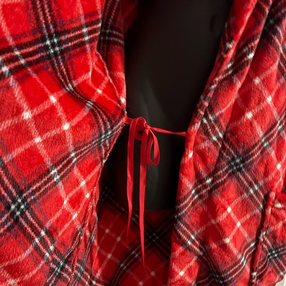 NWOT PINK Victoria’s Secret red plaid fluffy robe, Size XL/XXL - Picture 6 of 15